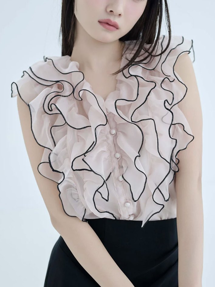 𝑀𝑎𝑖❤︎ tweet media