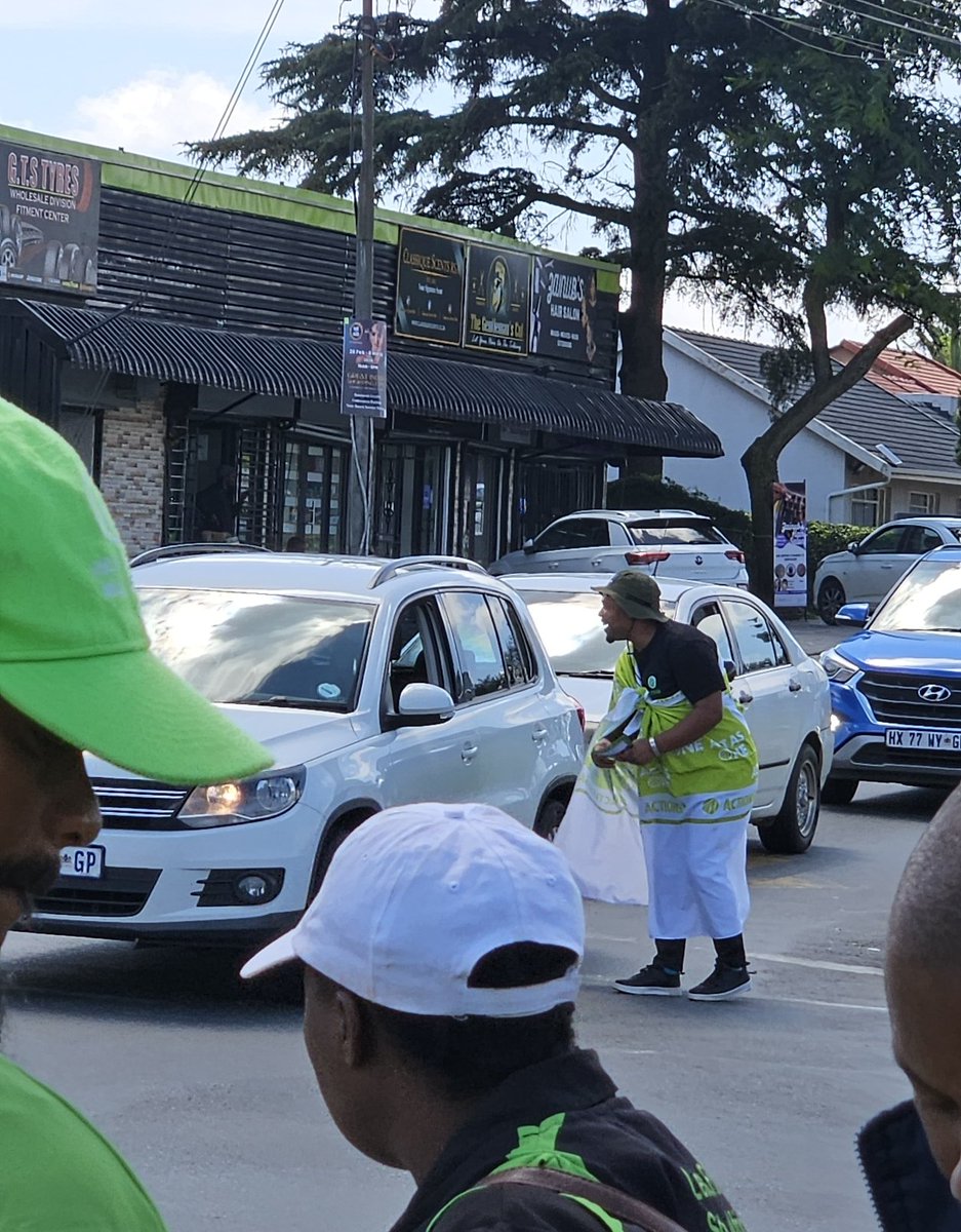 Kamo Mohlala tweet media