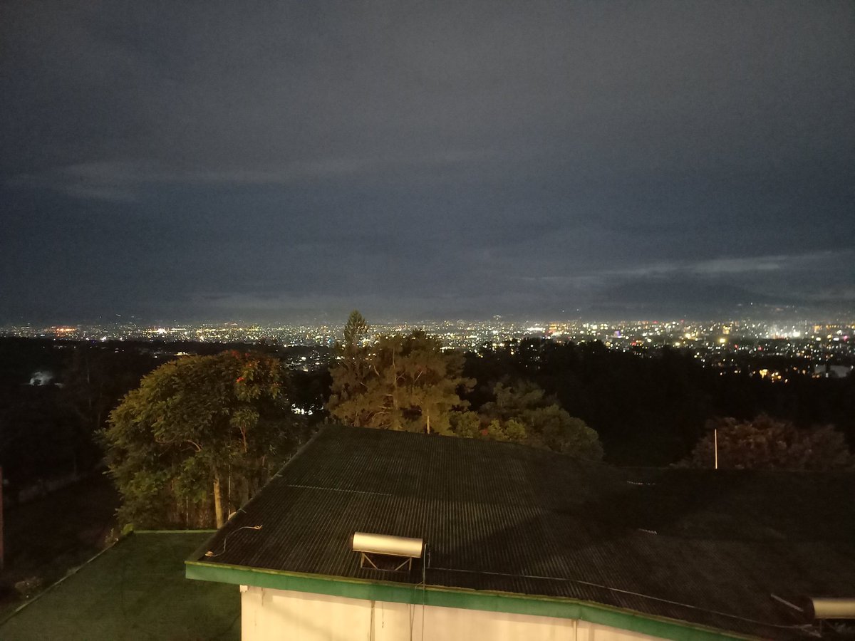 AFHReFRAlezhra tweet media