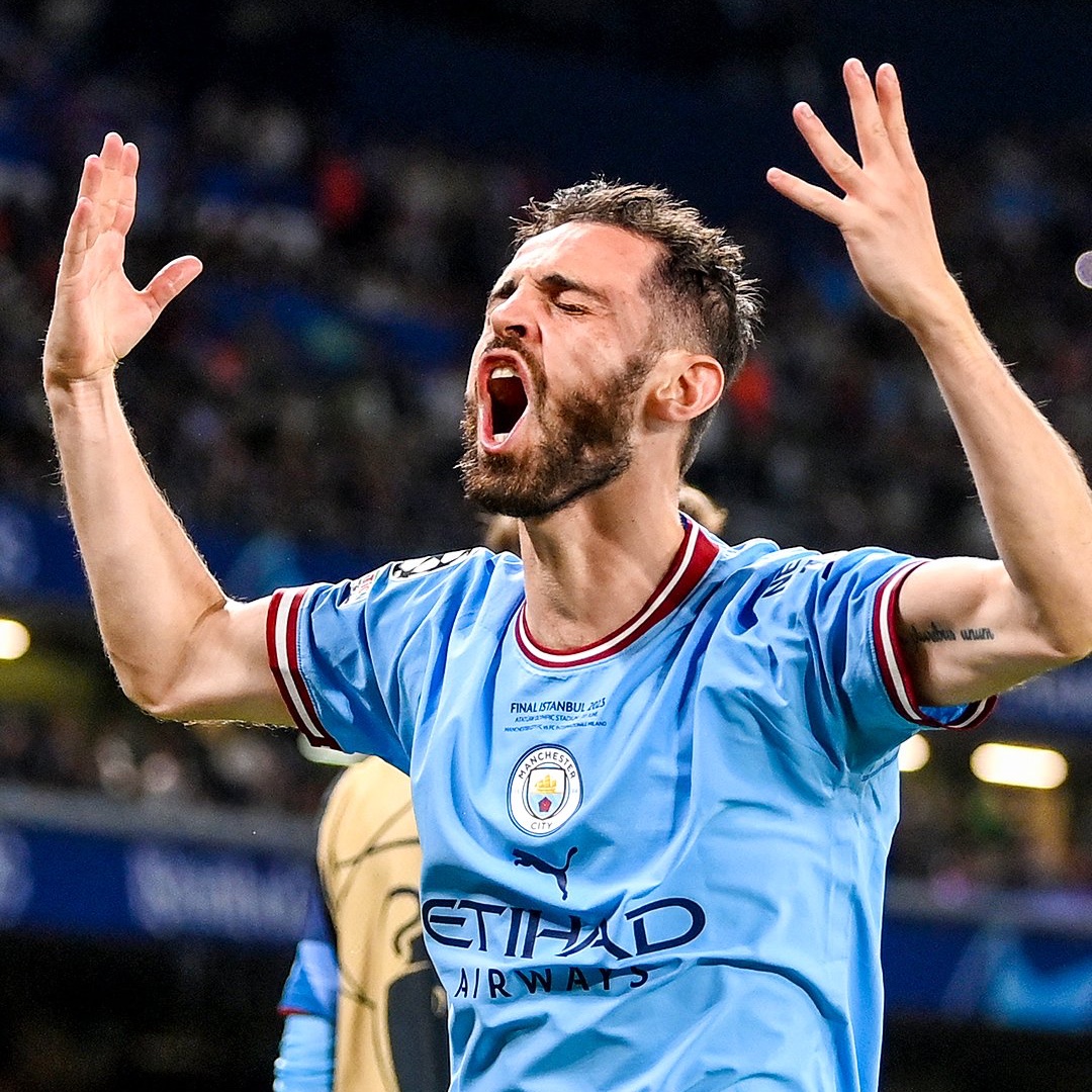 TheMatchdayHQ's tweet photo. 🚨🚨 | 𝐁𝐑𝐄𝐀𝐊𝐈𝐍𝐆: It is OVER between Manchester City and Bernardo Silva. The midfielder is expected to LEAVE the club at the end of the season. ❌

[@MatteMoretto] https://t.co/Tkp6UMZCpO