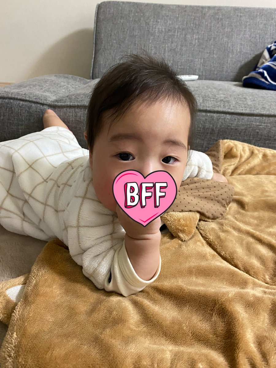 hutayume's tweet photo. 横に寝てる時はつり目なのに起きると重力でタレ目な息子♡👀 
ママに似てるってよく言われてるw
 #赤ちゃん  #7ヶ月 https://t.co/siAsEVn5n5
