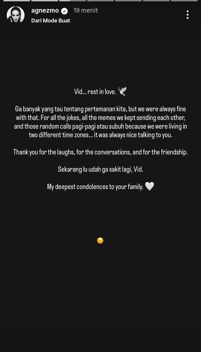 mickeydict's tweet photo. Ucapan belasungkawa dari Agnez Mo @agnezmo dan bbrp chat mrk di WA dan DM. Setahun lalu podcast bareng di podhub nya Deddy Corbuzier 🥹

Rest In Love Vidi Aldiano 🥀🥹 https://t.co/afHGGiPHto