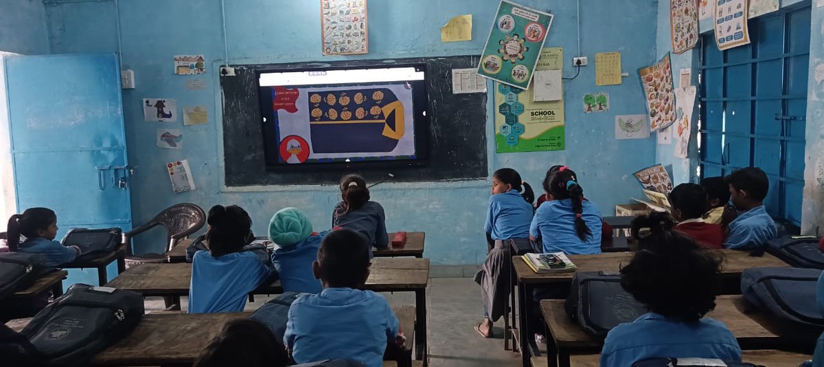 school_in_abox's tweet image. School in a Box via ITC Mission Sunehra Kal—students digitally empowered daily. Middle School Ravi Rai Tola Farda Munger Bihar🚀📚
#ITCMissionSunehraKal #SchoolInABox #SmartSessions #MungerEd #BiharSchools #FutureReady