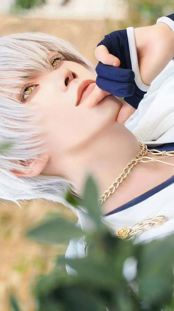 ha_rappa's tweet photo. 【Cosplay】
刀剣乱舞/鶴丸国永

「今日はどんな驚きが待ち受けているかな？」

…
photo* @daedalus_attack https://t.co/PBnkXHV6z0