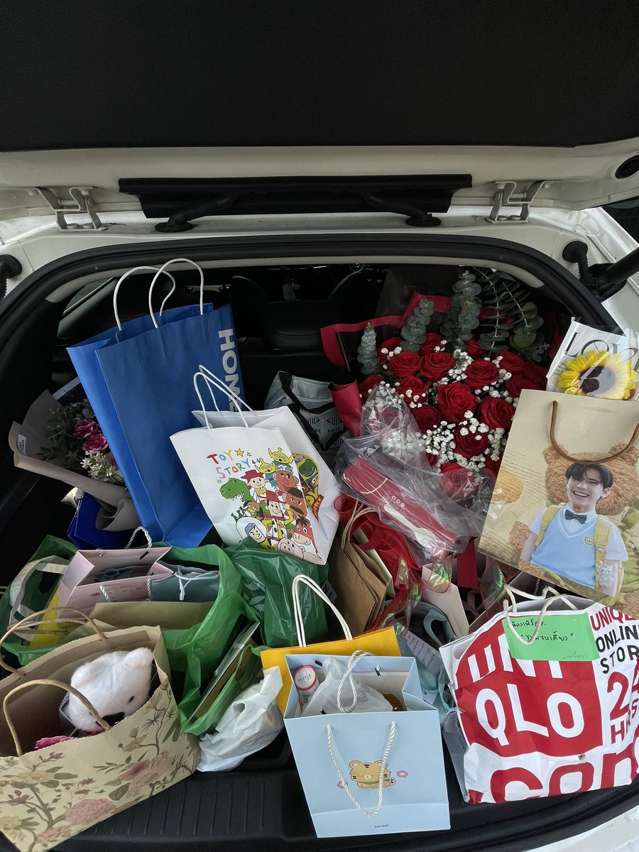 Pearlpooo tweet media