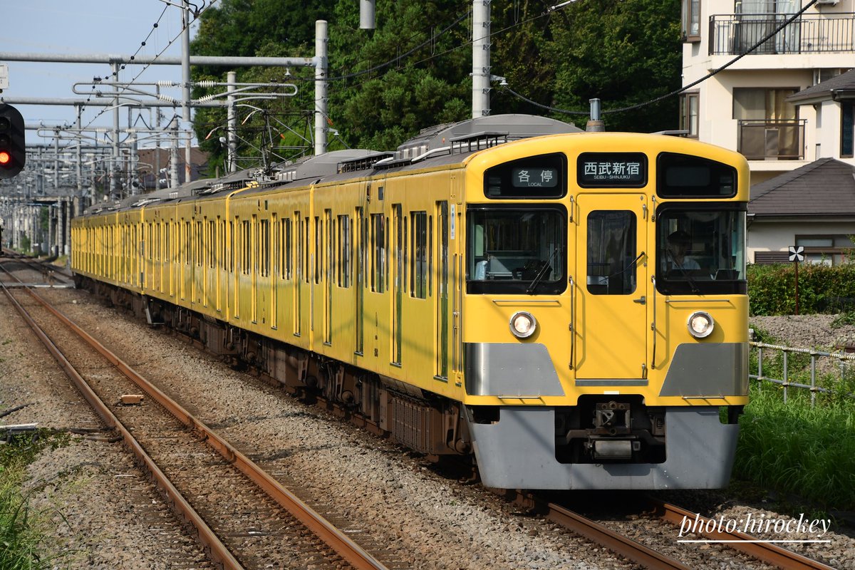 hirockey_train tweet media