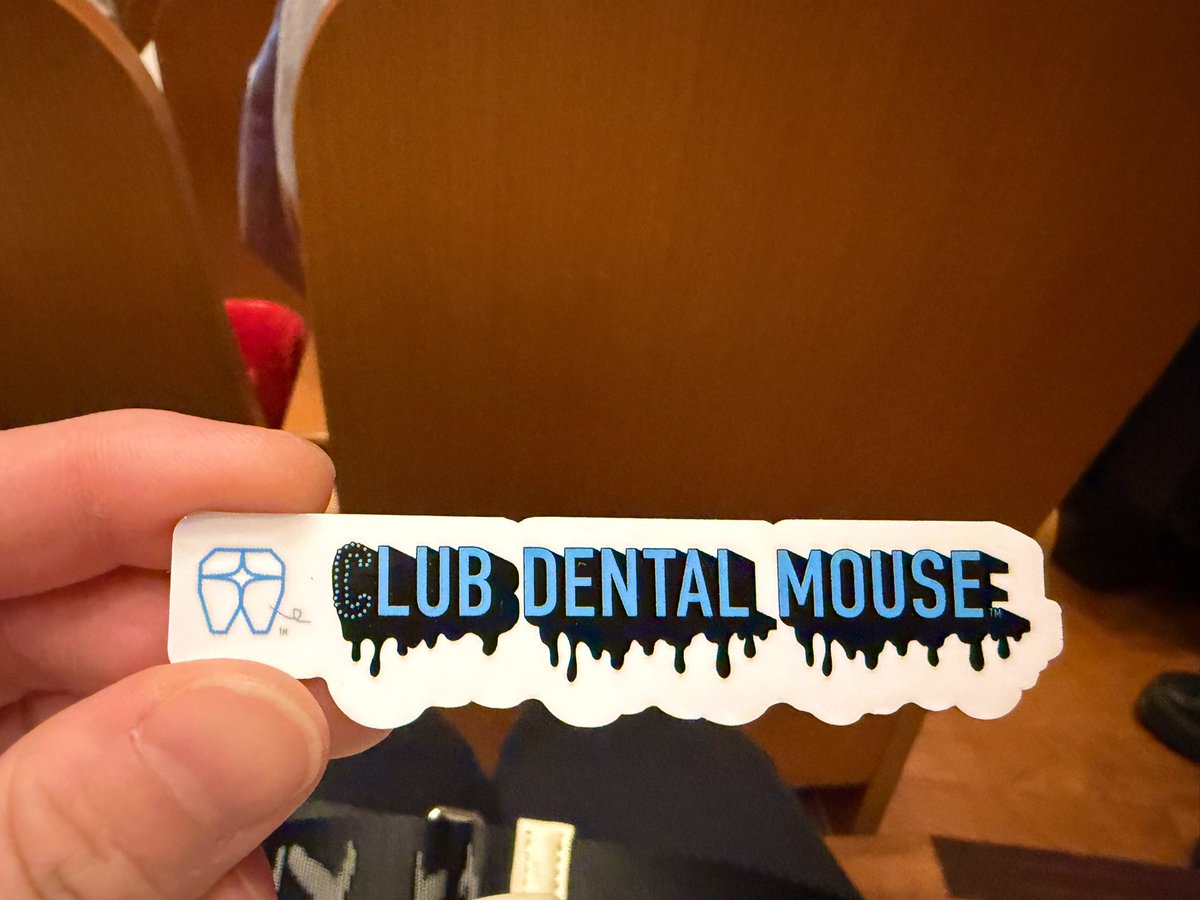 mesankana's tweet photo. 昨日また階段から滑り落ちて負傷したのに、通路側だったのもあってアドレナってめっちゃ踊ったわぁ！
なんかまた新しいあのちゃんを見れた気がする アゲと沁みだった〜
追加公演も弾き語りもまじ行きたい

#anoHALLTOUR2026
#DUALDINER https://t.co/lafvOKvYVz