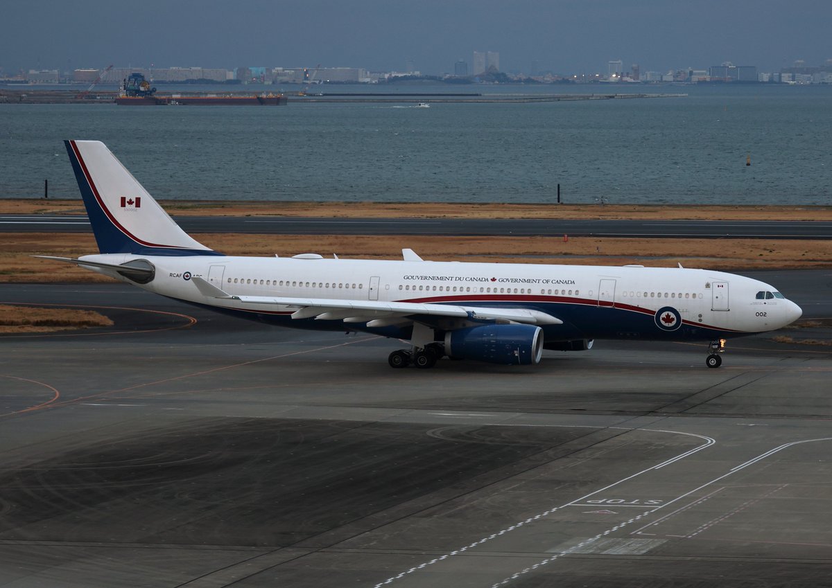akira_raptor01's tweet image. 2026年3月7日
#羽田空港（Tokyo International Airport）
#HND #RJTT
④Royal Canadian Air Force   Airbus CC-330 Husky   330002

※カナダのカーニー首相搭乗機。
※何とか光ある時間帯に上がってくれました。