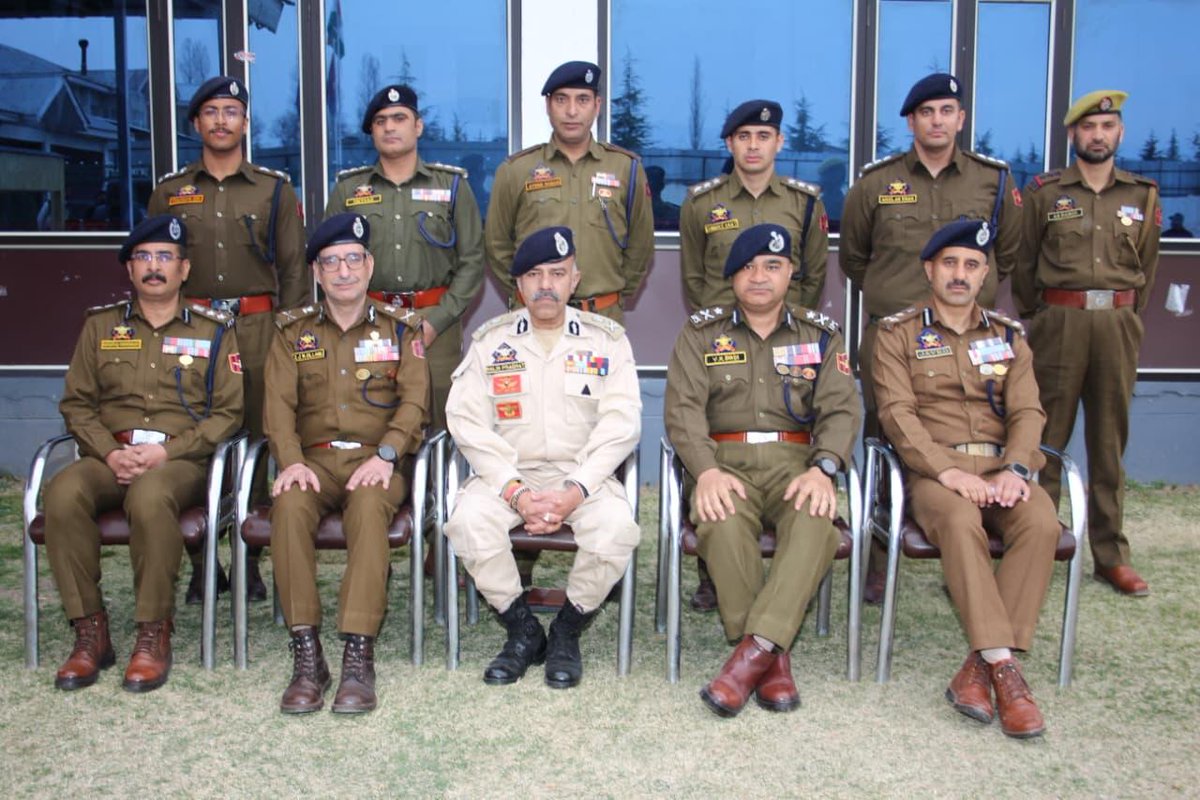 DISTRICT POLICE SHOPIAN tweet media