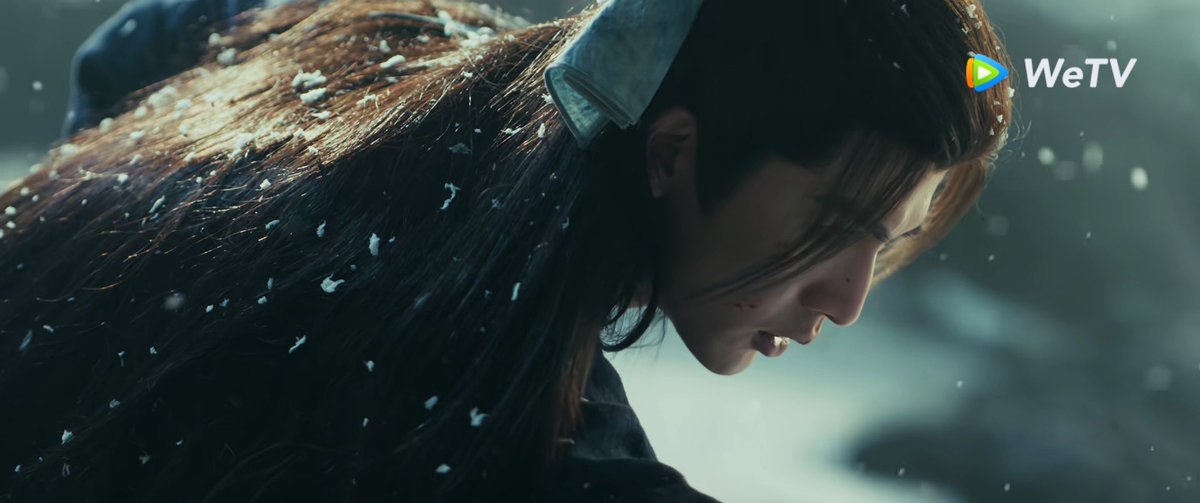 เป็นผกก.ที่ควรได้รางวัลไปสามชาติติด เค้าถ่ายผู้ชายท่ามกลางหิมะได้หล่อมาก จากที่หล่อมากๆแน่เหมือนกดสูตรอัลติ เพิ่มดาเมจเข้าไปอีก