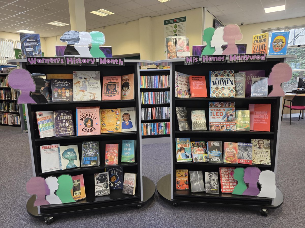 Llyfrgell y Coed Duon 📚 Blackwood Library tweet media