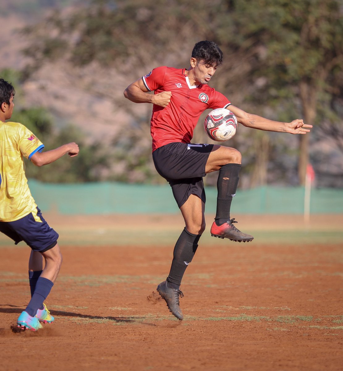 WIFAOfficial's tweet photo. WIFA Senior Men’s State League Championship
Full-time Score: Nashik United SA 0-3 India on Track
#MSYL #StateLeague #SubJuniorBoys #RisingMaharashtra https://t.co/HhROauEhVC