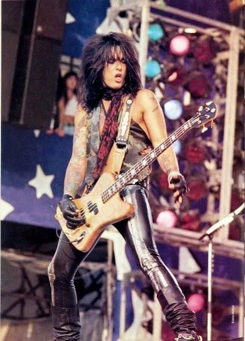 The Extreme Music Enthusiast tweet media