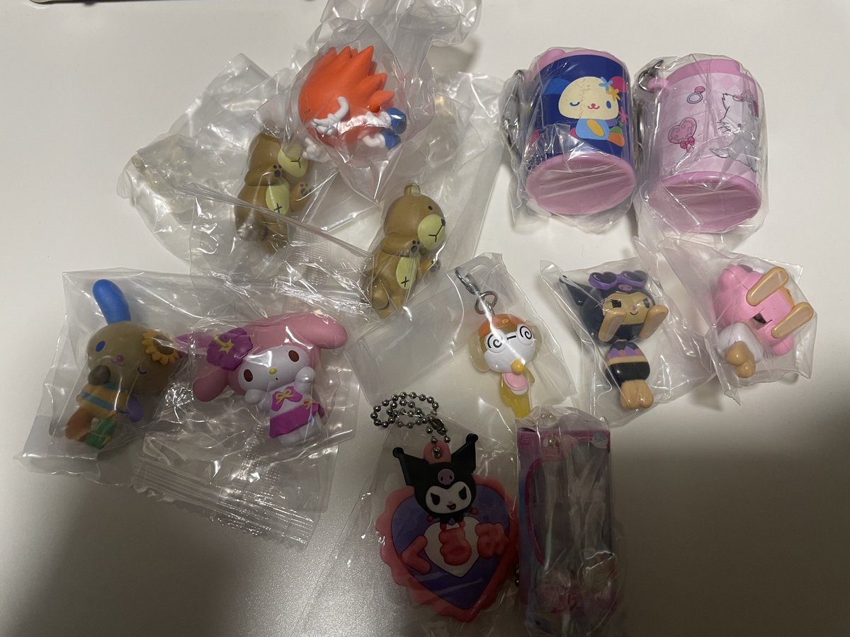 __im__126's tweet photo. ガチャガチャ　買取

求　定価+送料

サンリオ　キティ、マイメロ、クロミ、ウサハナ
コインケース、ぴょこのる
めじるしチャーム https://t.co/YpabOInU0w