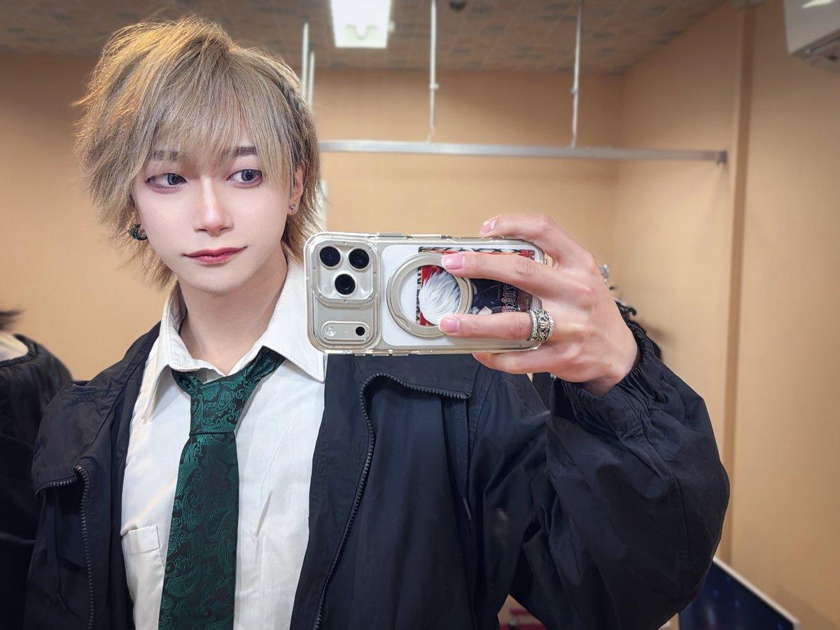 ひじやりょう tweet media