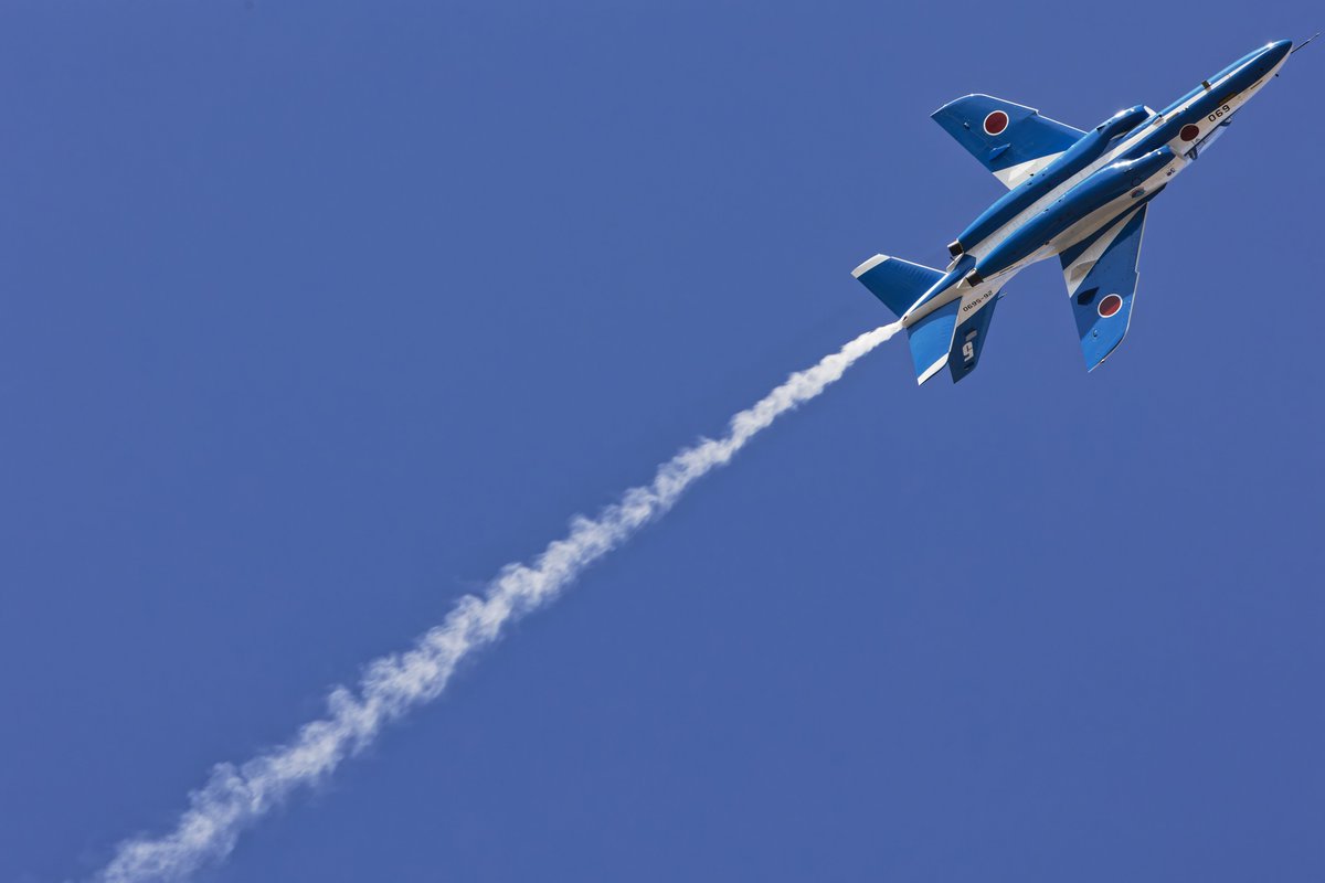 今日も1日お疲れ様でした😗
頭上でループするときに撮影しながら仰け反り。
腰が悲鳴上げましたｗ
準備運動必須ですね🙄