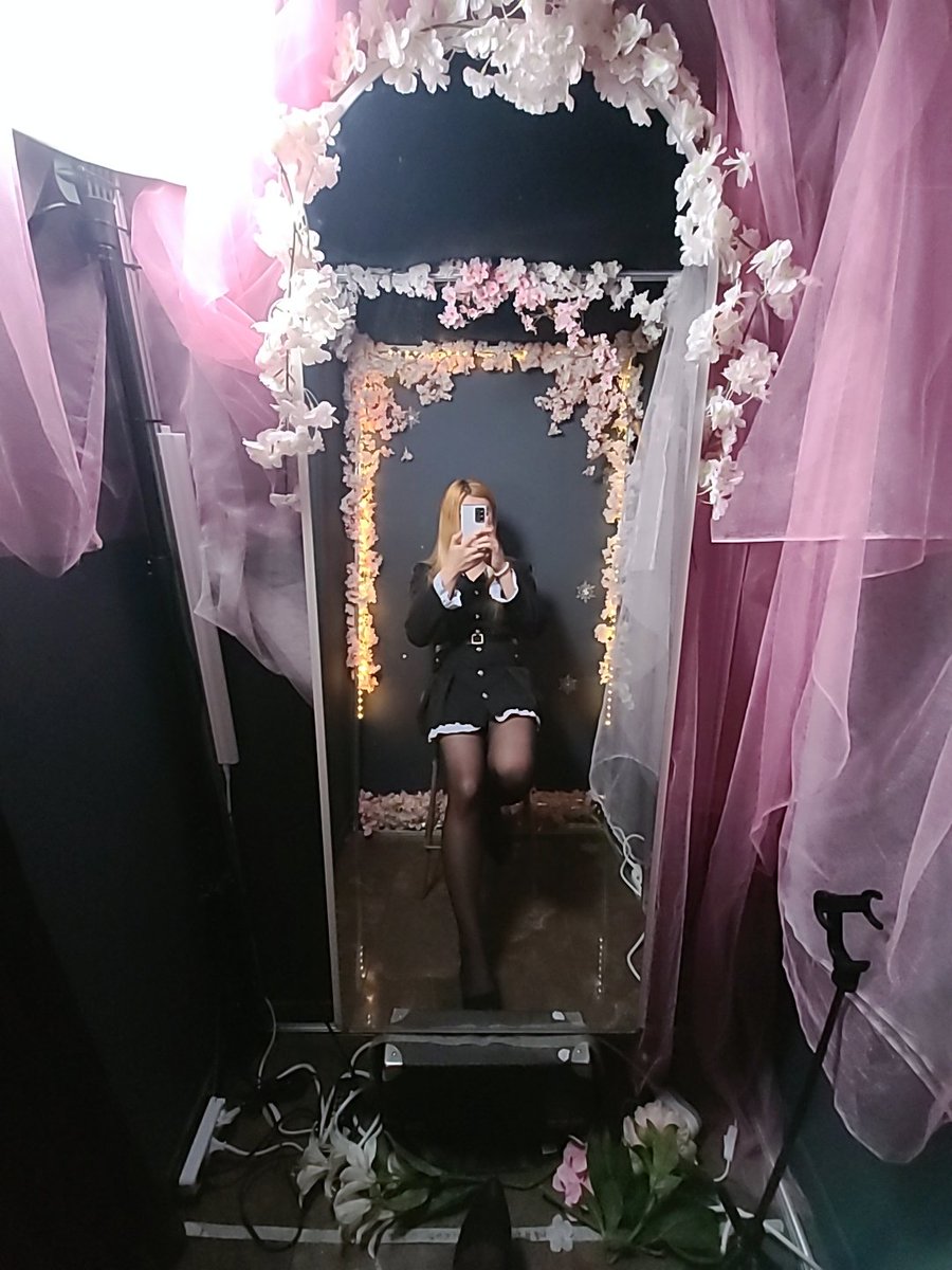CD예하 tweet media