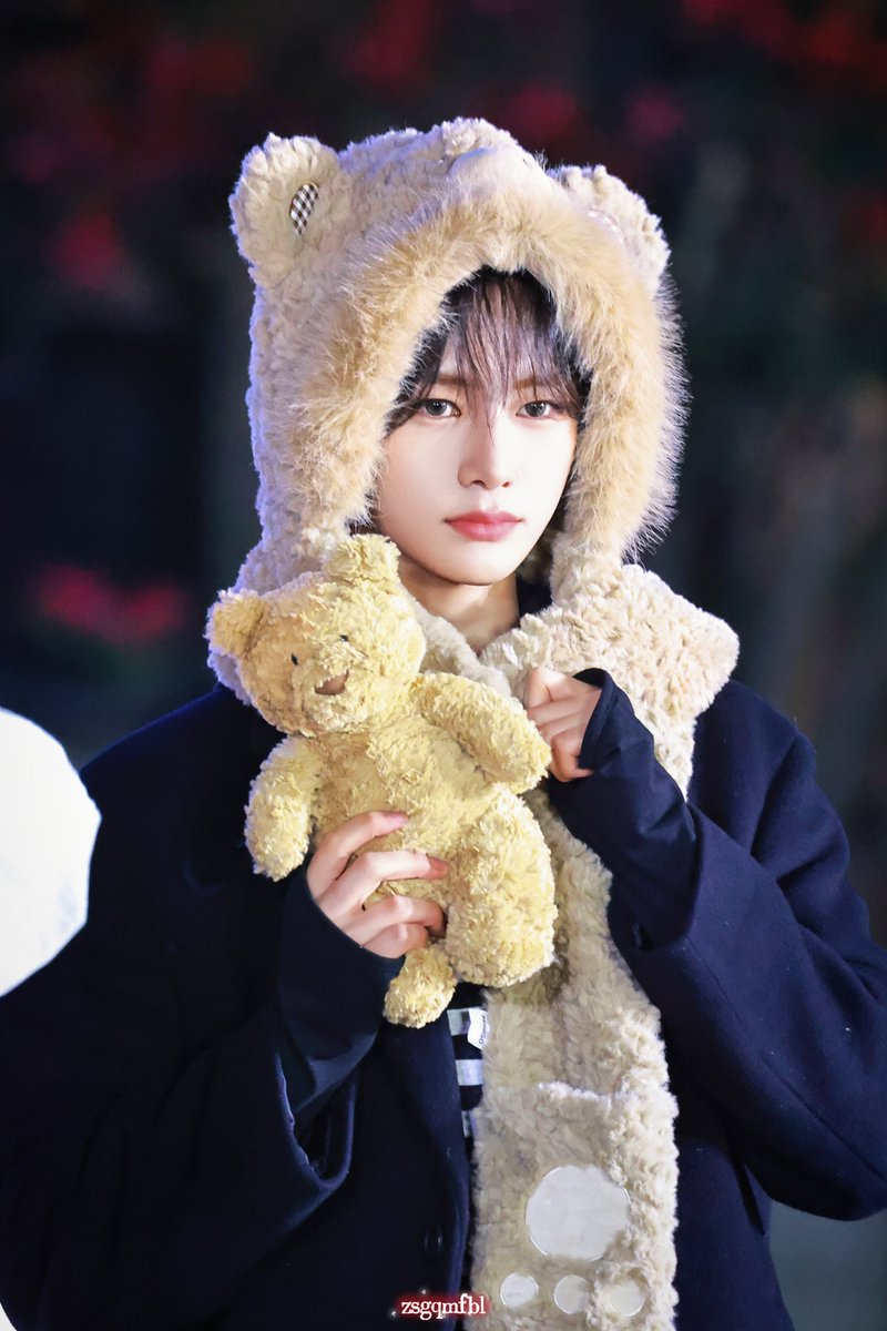 zsgqmfbl tweet media