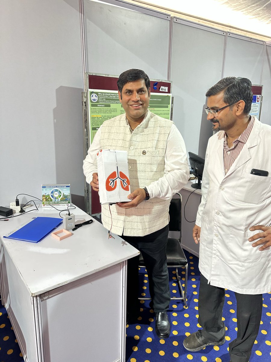 KhaiwalPGI's tweet image. Honoured to receive the Best Research Award at the 12th Annual Research Day of #PGI, Chandigarh, for our paper on #UniversalAQI in Environment International. 

Also showcased KleanLungs, a crop-residue based innovation for cleaner indoor air.

Thanks all🙏
#CleanAir #AirPollution