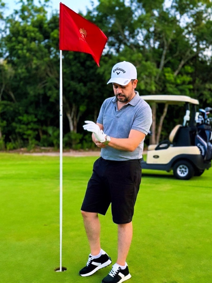CACHZ's tweet photo. ⛳️Ningún obstáculo es definitivo si tienes la paciencia para el siguiente swing 🏌🏻
.
.
#Sabado #GolfLife #Golfstagram #Motivacion #Exito https://t.co/UZTdGzFPjT