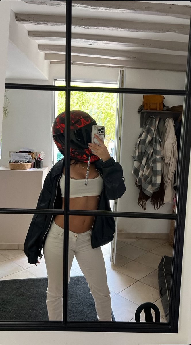 𝑘𝑙𝑎 ᢉ𐭩 tweet media