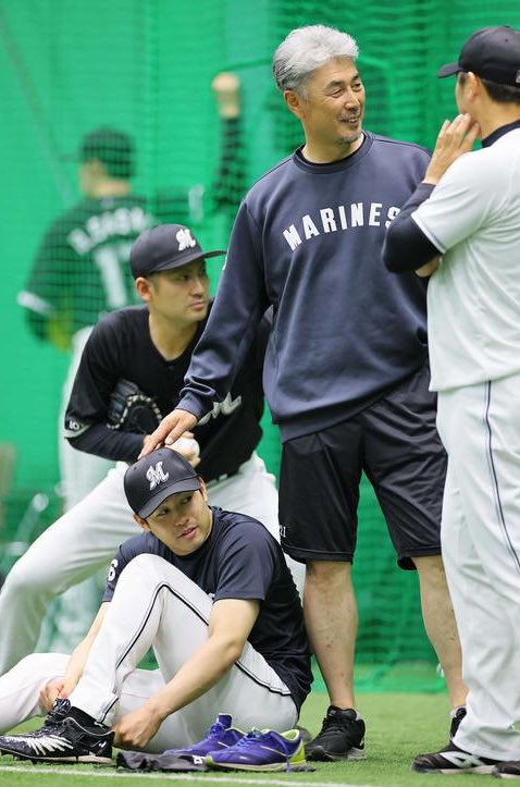 KAKUKAKUNAKA3's tweet photo. 今日の種市の大活躍を世界で
1番喜んでるのはおそらくこの方
#種市はいいぞ https://t.co/SP13gys97s