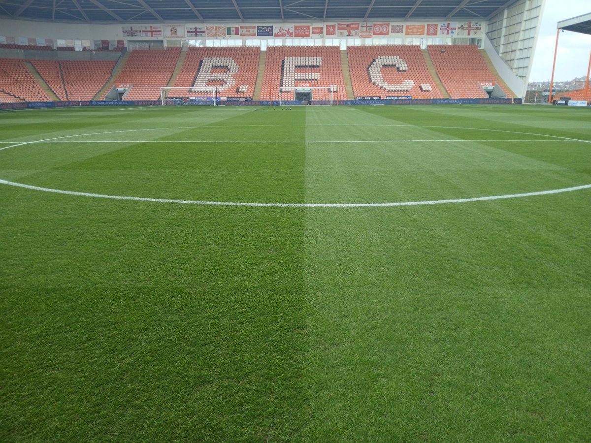 Mark Shuttleworth tweet media