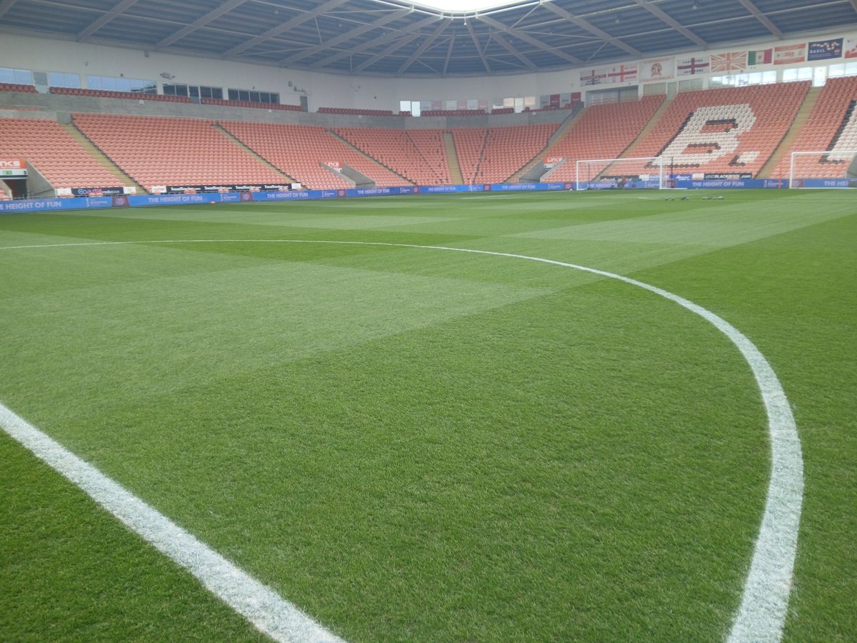 Mark Shuttleworth tweet media