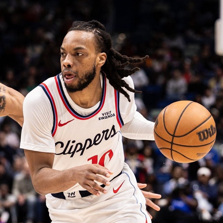 Tomer Azarly tweet media