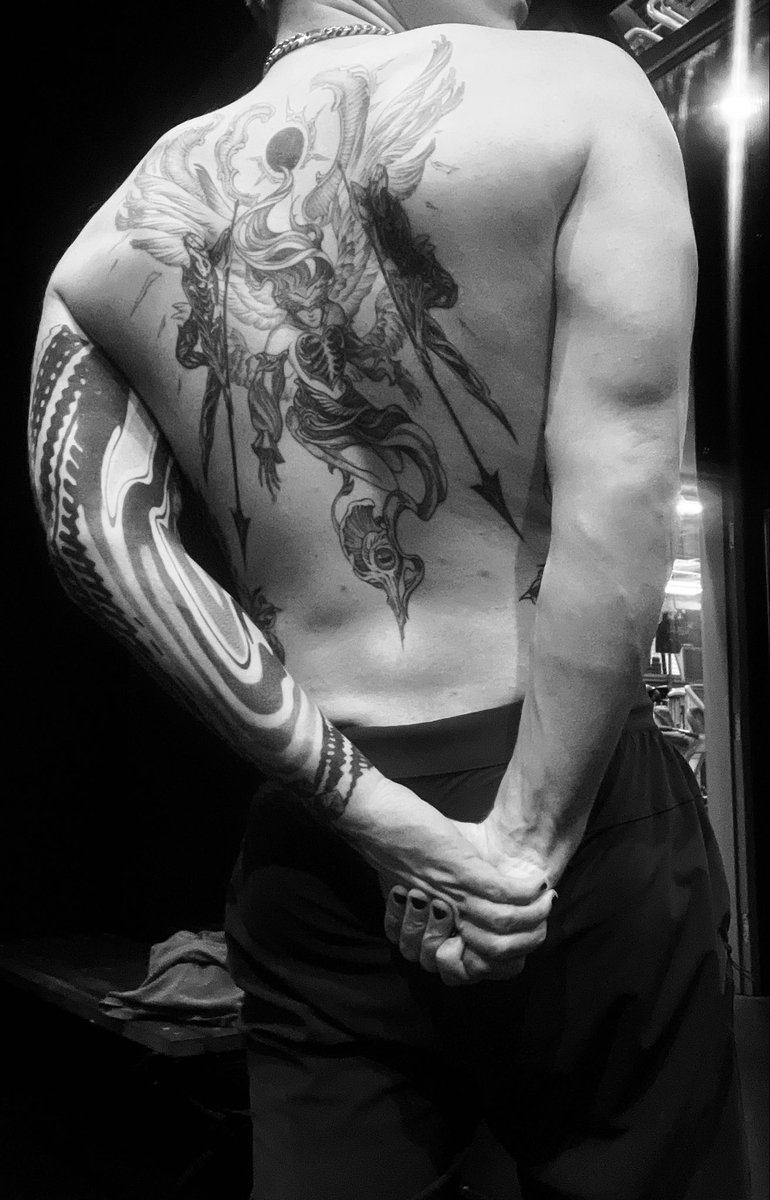 Vel’s Library tweet media