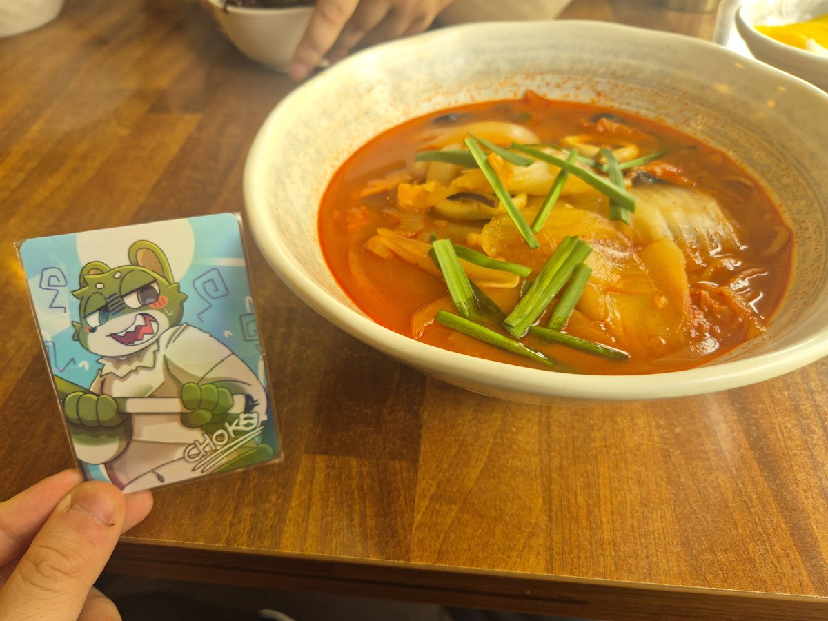 파곰🔜4월FurstClass F-9 tweet media