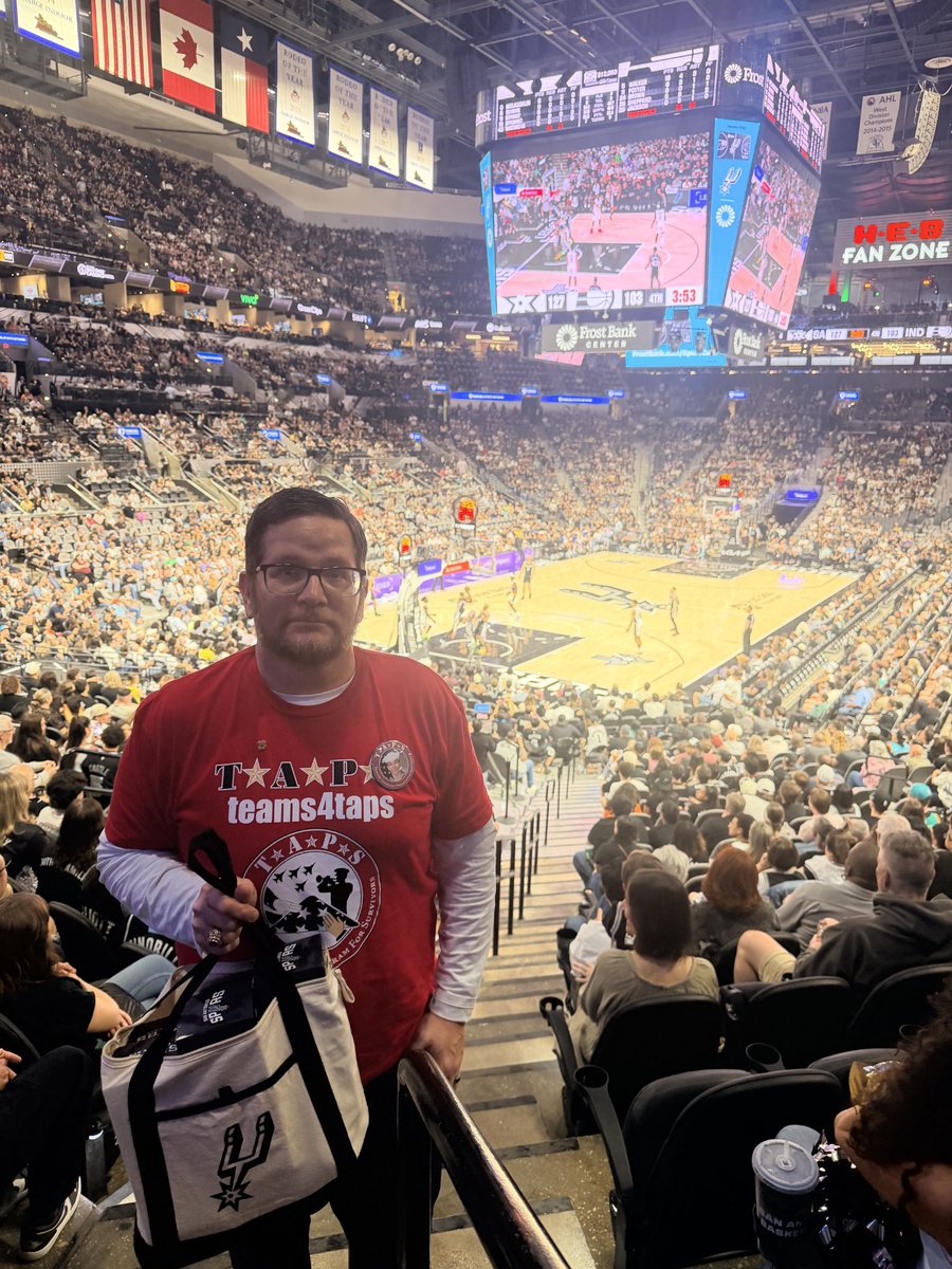 teams4taps tweet media