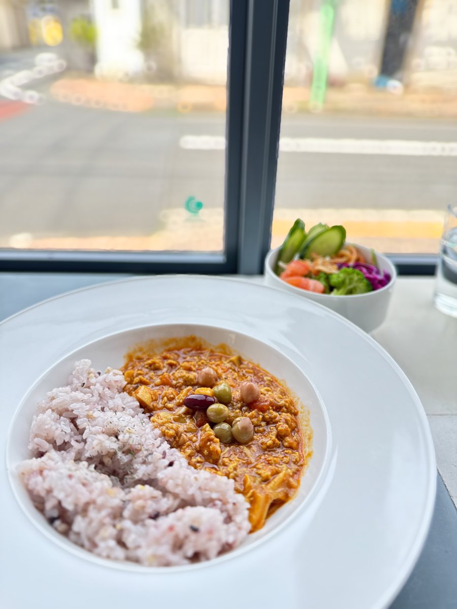 norinoring's tweet photo. ランチタイム
#西永福
#MERX
#キーマカレー
#ジャスミン茶
とっても美味でした。 https://t.co/2glNTxyYDq