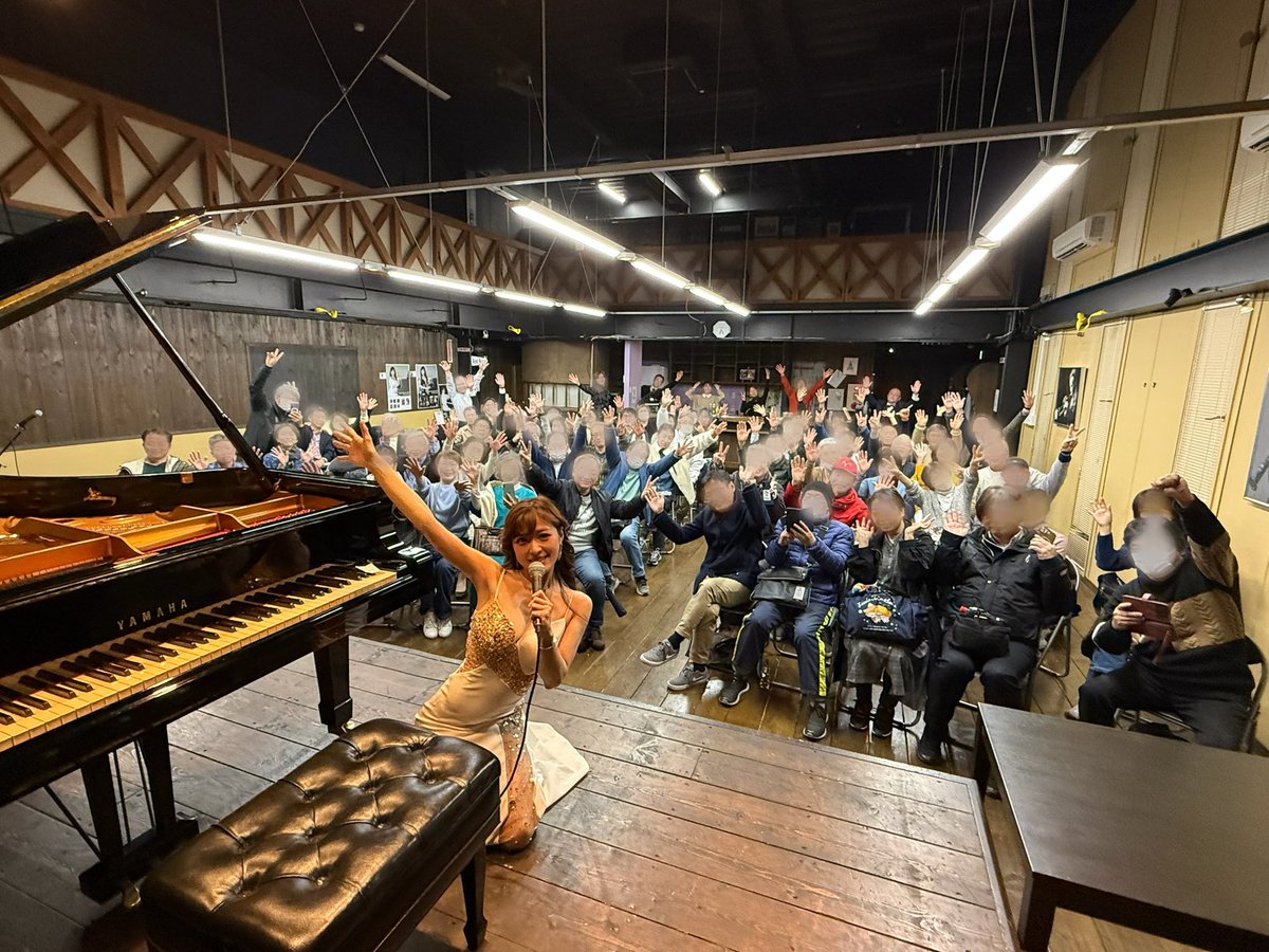 高木里代子 tweet media