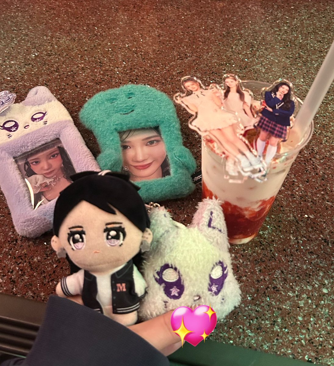 あすゥ tweet media