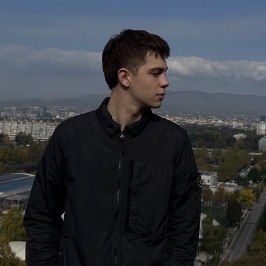 conner • ceo of joewill 🐍 tweet media