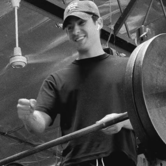 elle (cody is NOT bald!) tweet media