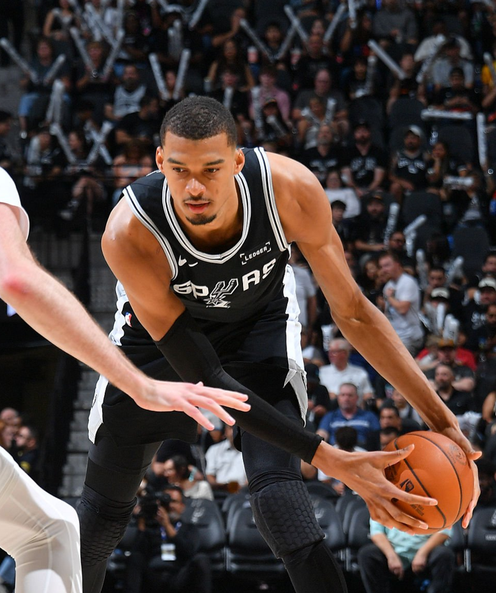 50 Nuances 🇺🇸🏀 tweet media