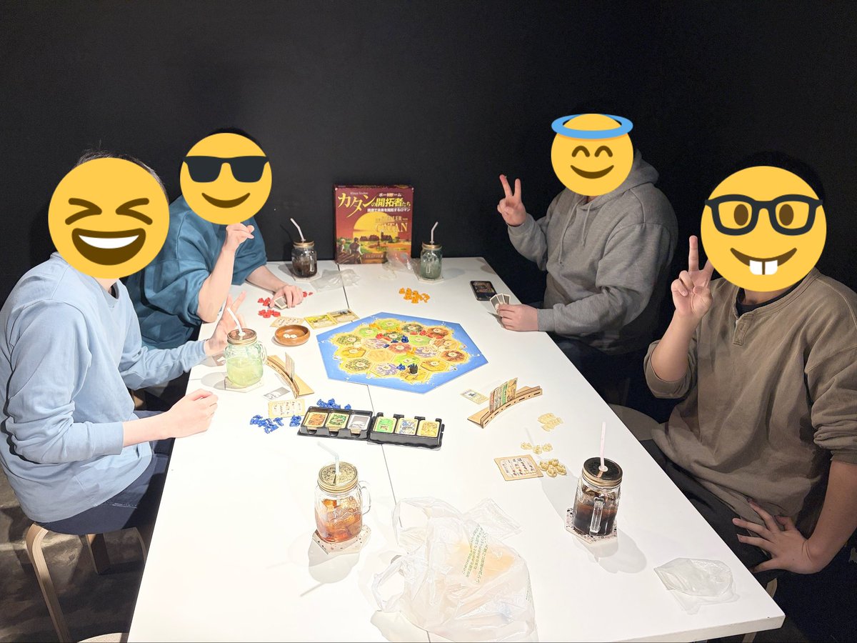 4ezcV's tweet photo. 最近は「Sweet Lands会」「モンスターイーター会」とテーマ会が続いていますが、昨日は「カタン会」を開催しました😊‼️

テーマ会が少し増えてきたかもしれませんね！
カタン会も盛り上がりましたが、ゆこるの店員さんおすすめの「シェディー・レディー」という心理戦ゲームもすごく良かったです🙆‍♀️✨ https://t.co/Kw15fbS4uB