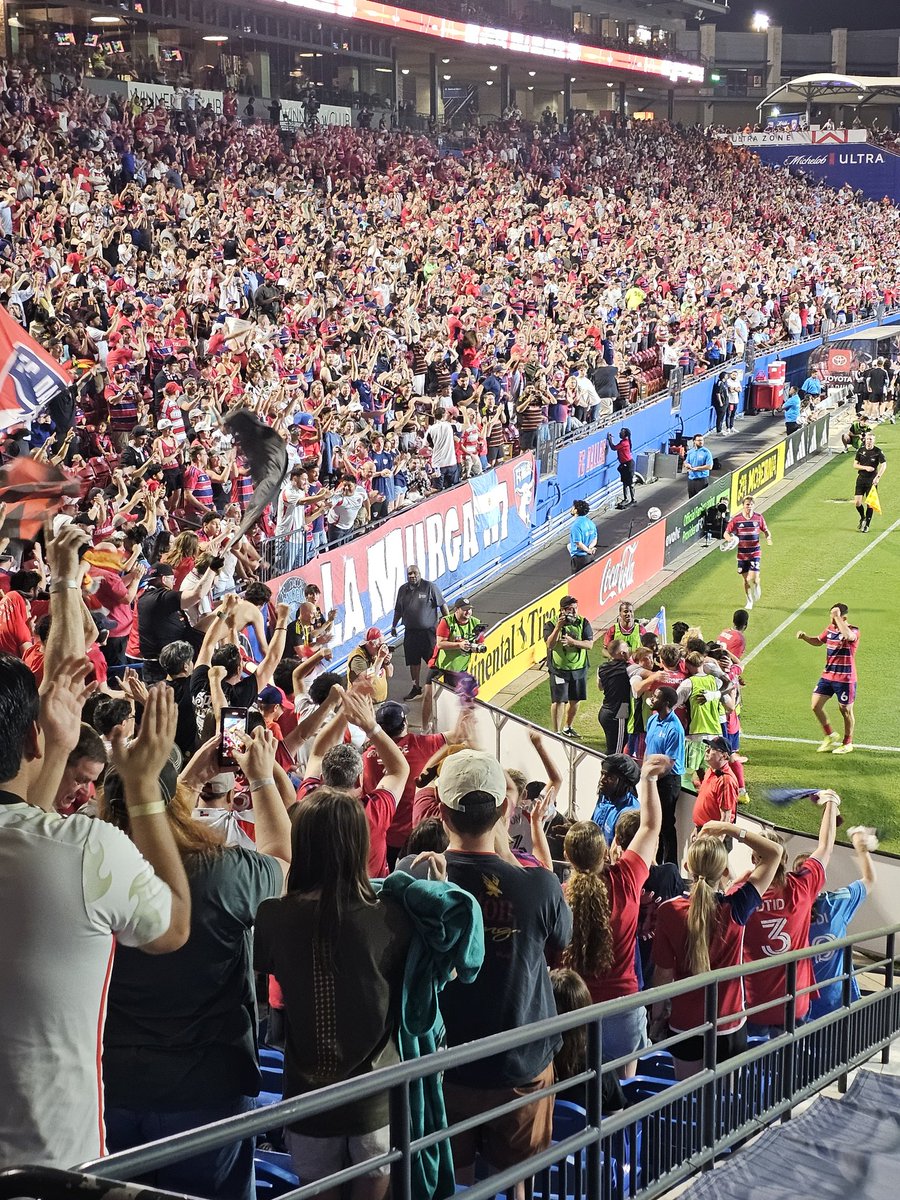 El Profe Lowe tweet media