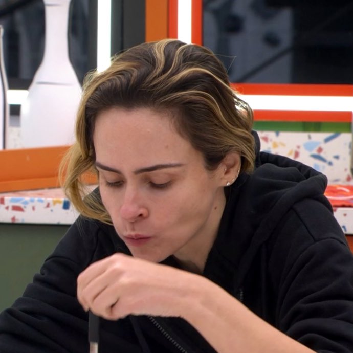 ana paula tweet media