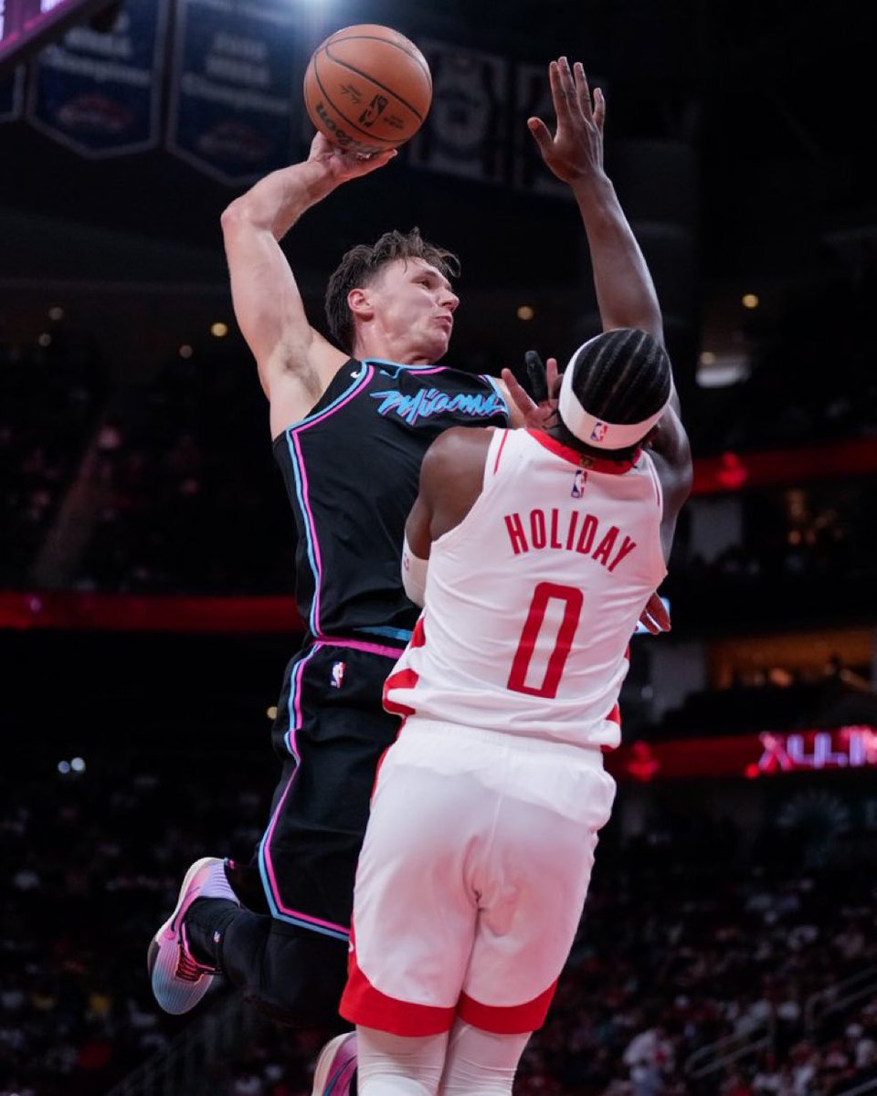 Playbook Sports tweet media