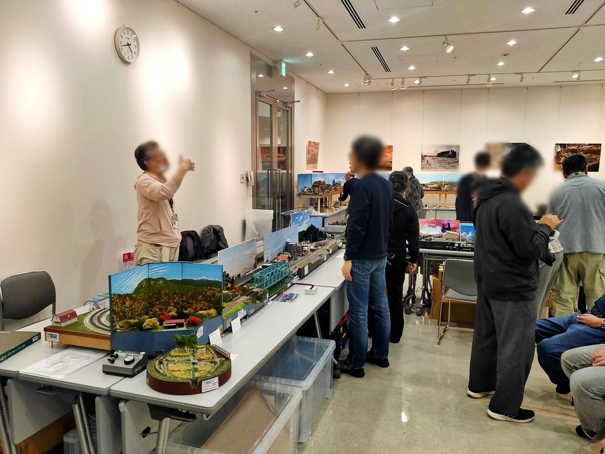 パインブック tweet media