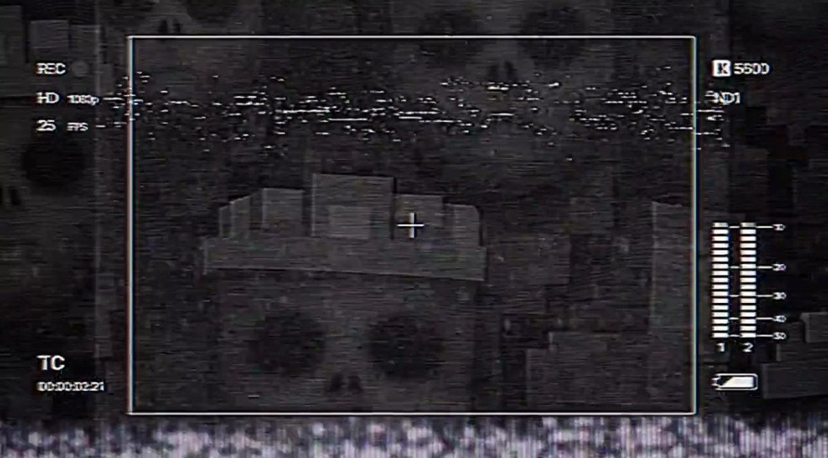 🔇 GαႦყ tweet media