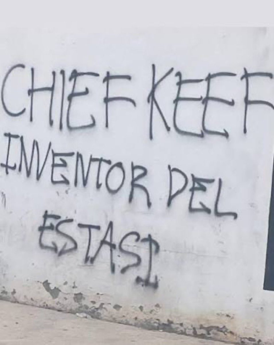 eskombro tweet media