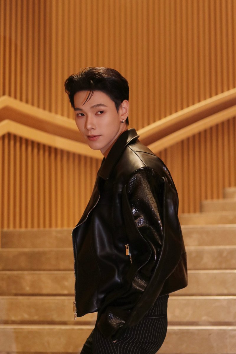 OPEN LABEL tweet media