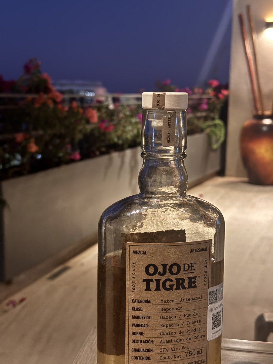 Amy Bresnen tweet media