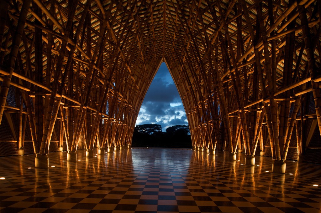Simón Vélez: EL LENGUAJE UNIVERSAL DEL «ACERO VEGETAL»

primiciadiario.com/archivo/2026/s…

Exigimos
Inter de Bogotá
Gustavo Petro
Ricardo Calderón
Joan Castro
Zaider0
Juan Roberto Vargas
Segunda Marquetalia
#gestióndeltráfico
Simón