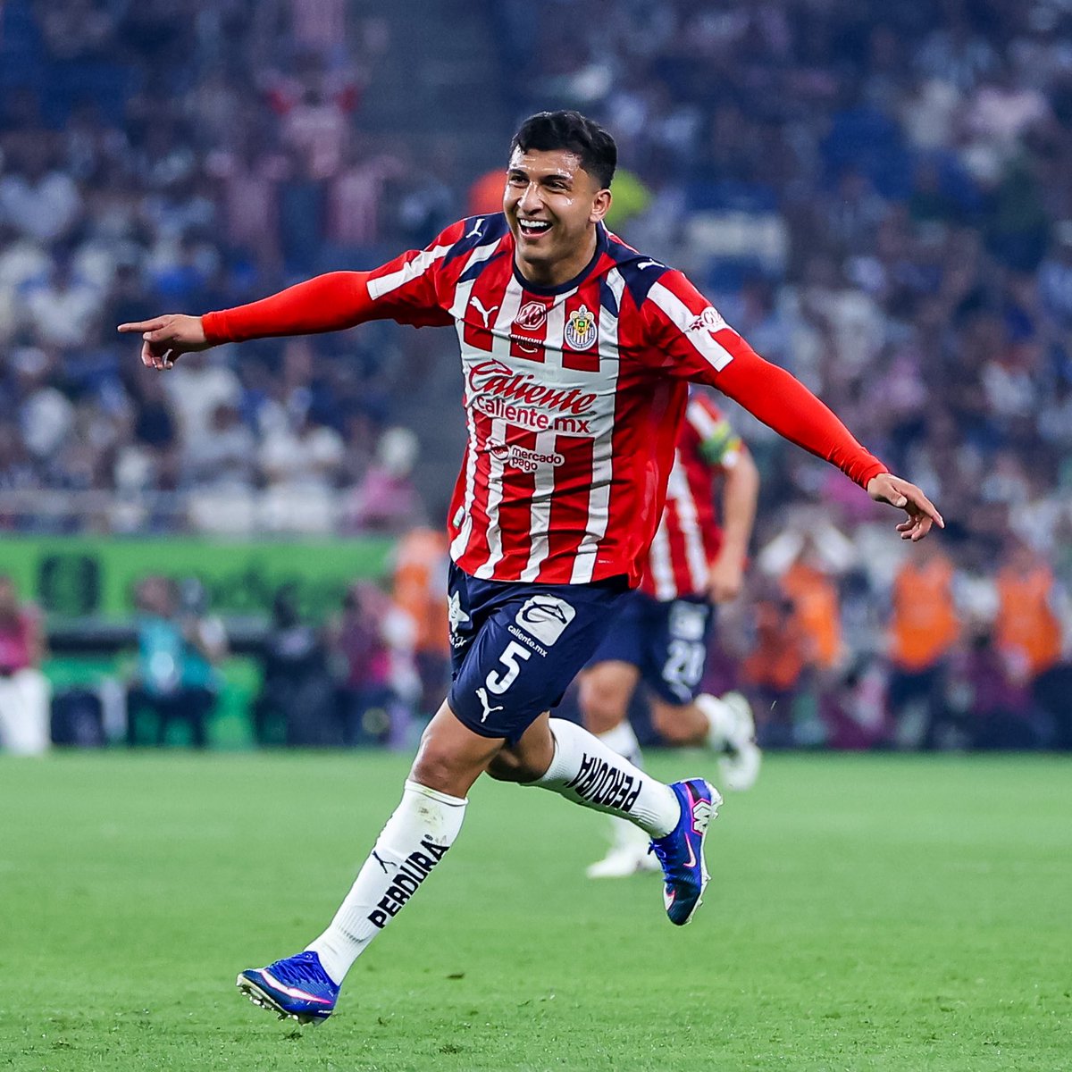 CHIVAS tweet media