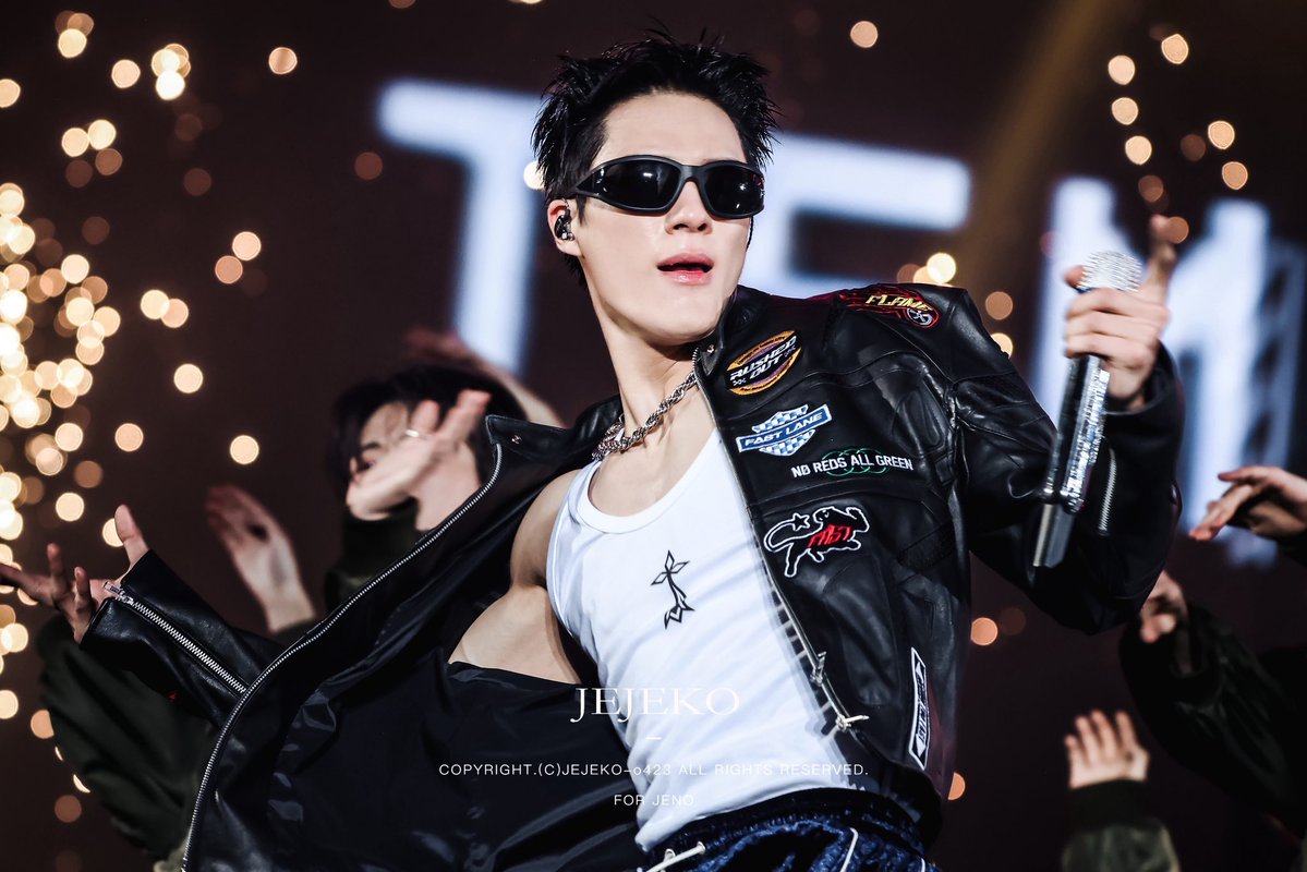 dr.moo🐽 ; both sides💕 tweet media